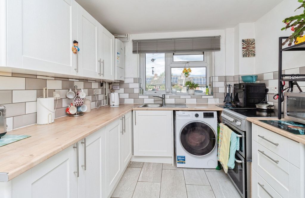 Property photo 3 of 13 Pbox-Img.Jpg