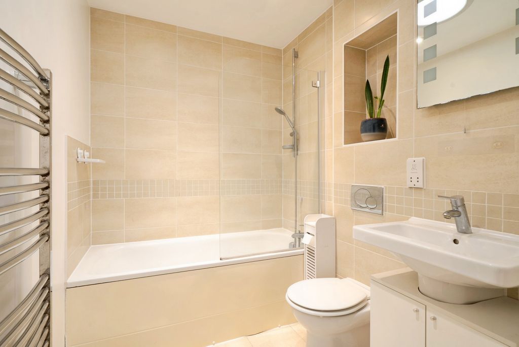 Property photo 3 of 9 Pbox-Img.Jpg