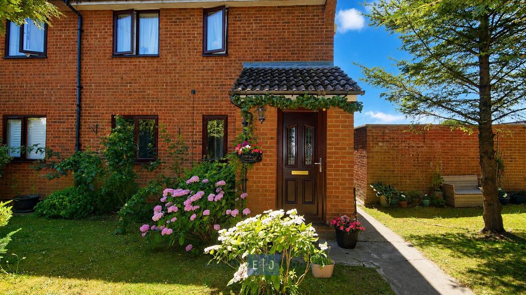 Property photo 1 of 11