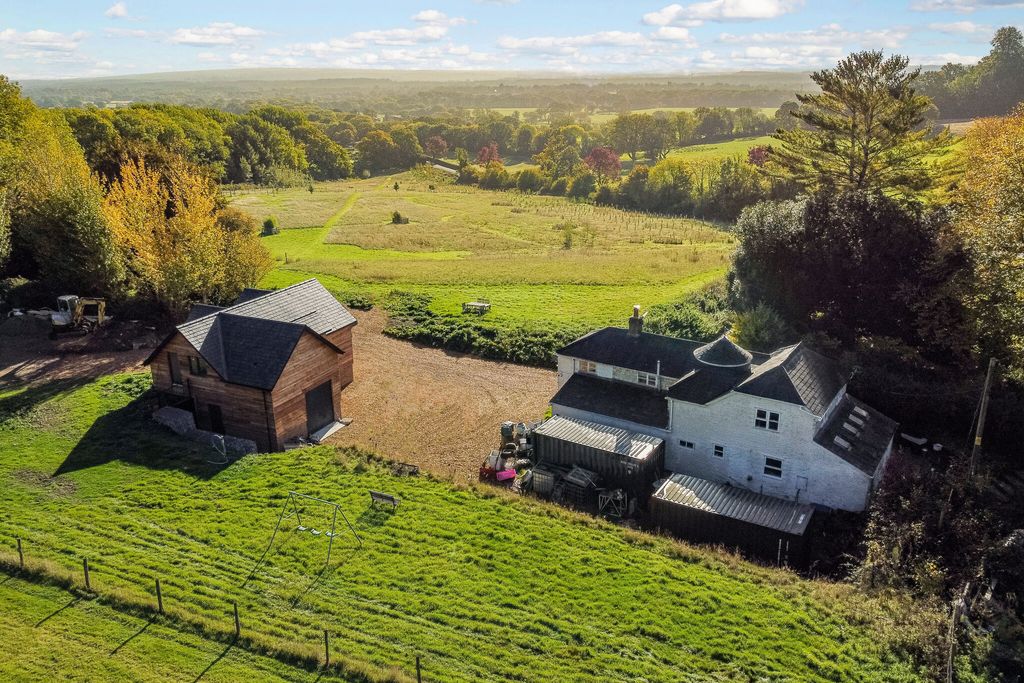 Property photo 1 of 29