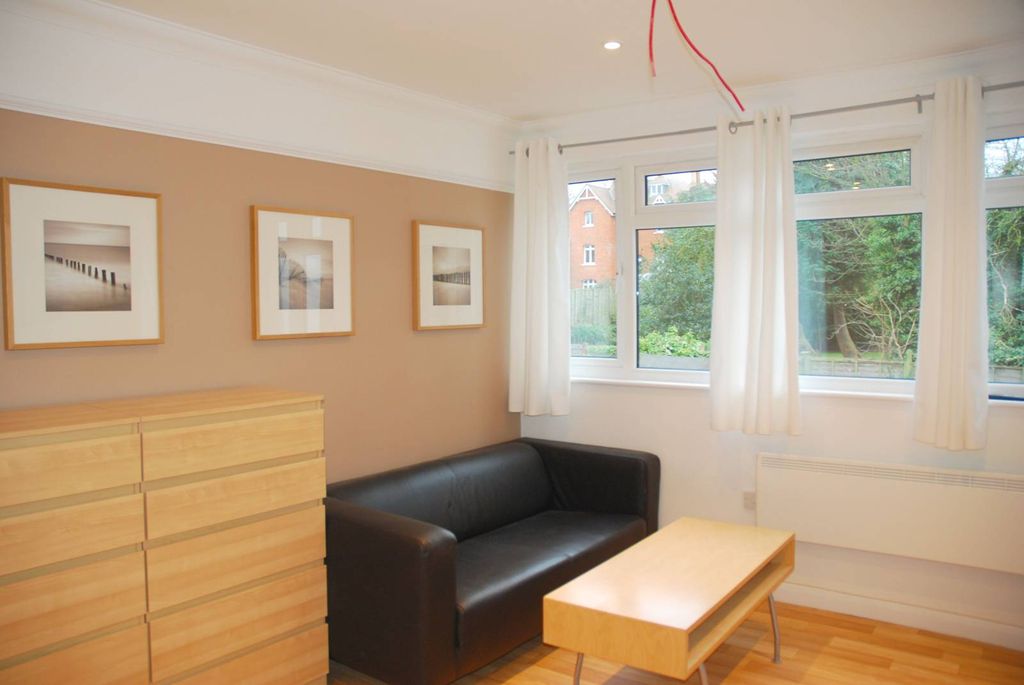 Property photo 3 of 4