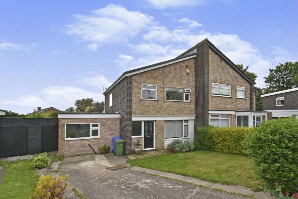 Property photo 1 of 18