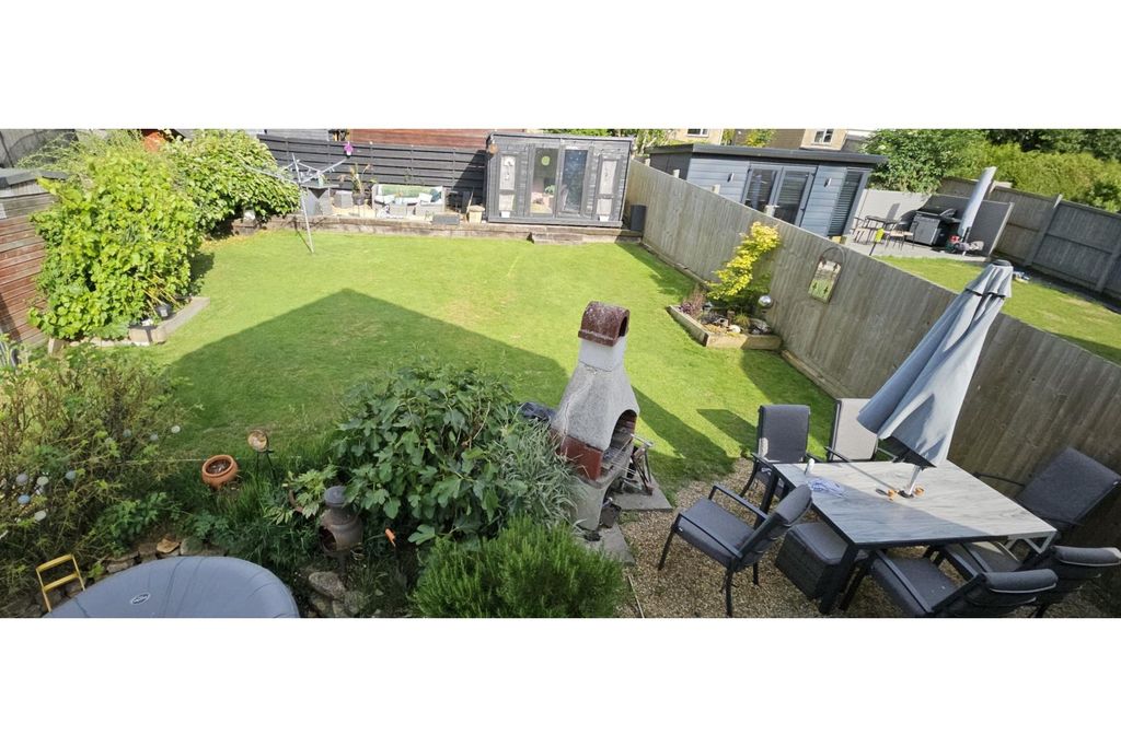 Property photo 2 of 14