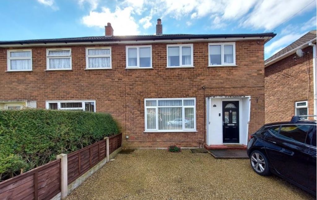 Property photo 1 of 3