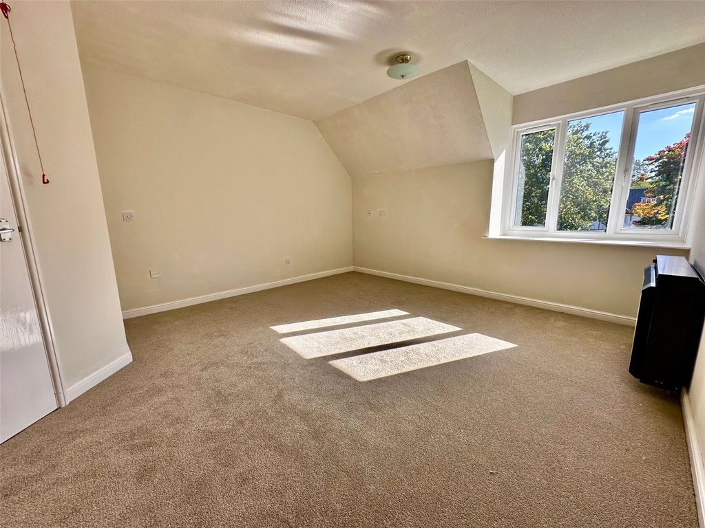 Property photo 3 of 10 Picture No. 09