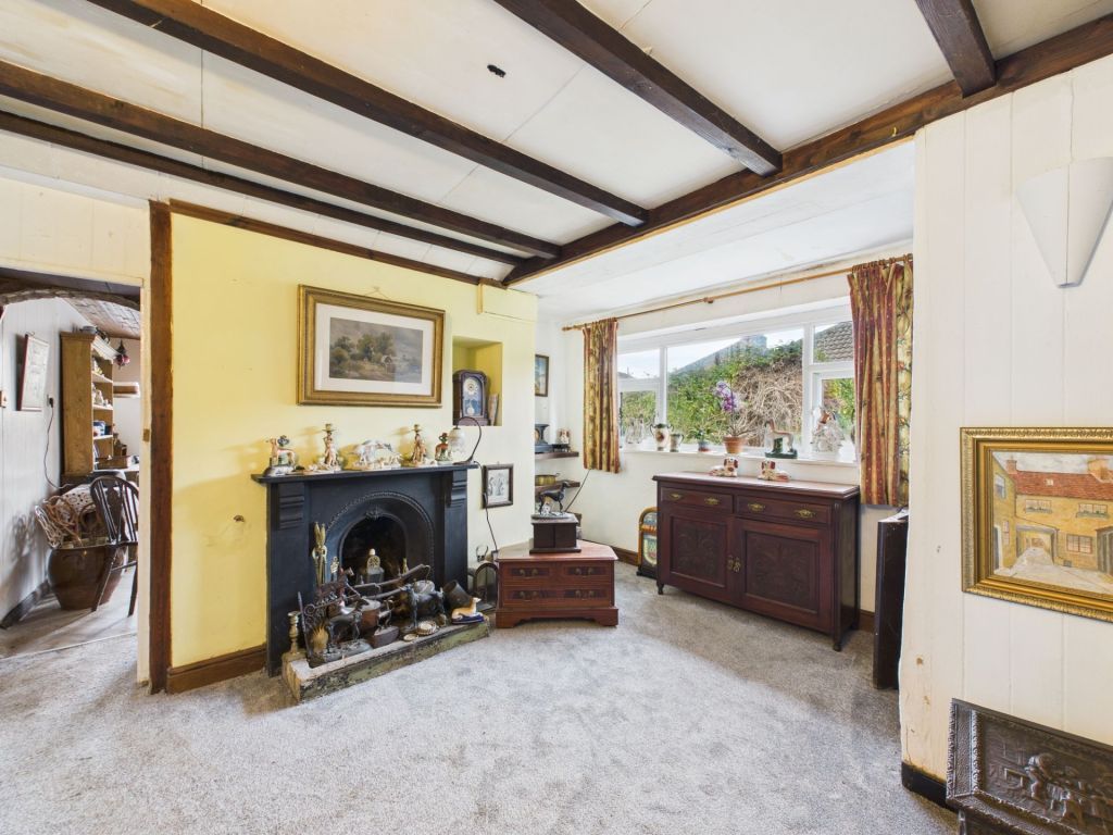 Property photo 2 of 25