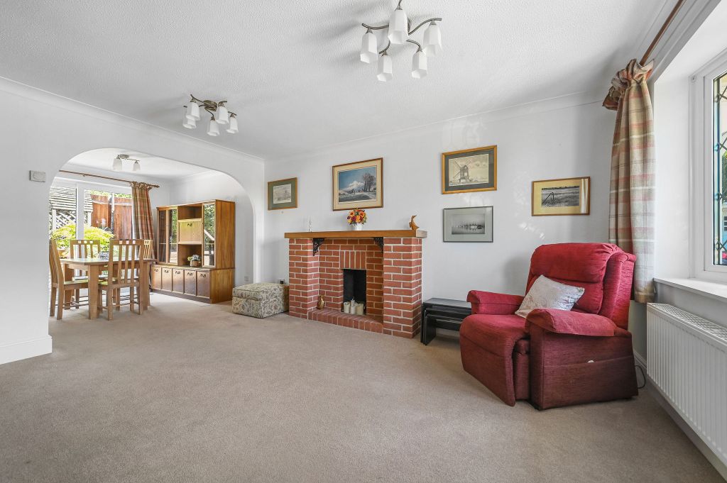 Property photo 2 of 19