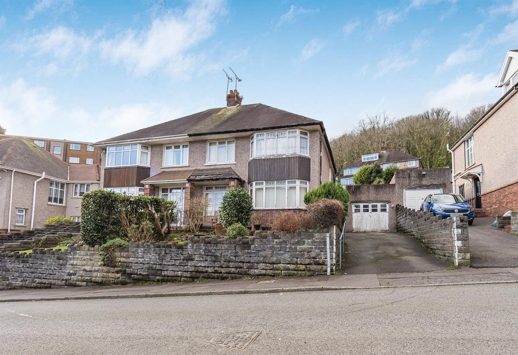 Property photo 3 of 21 New Main.Jpg