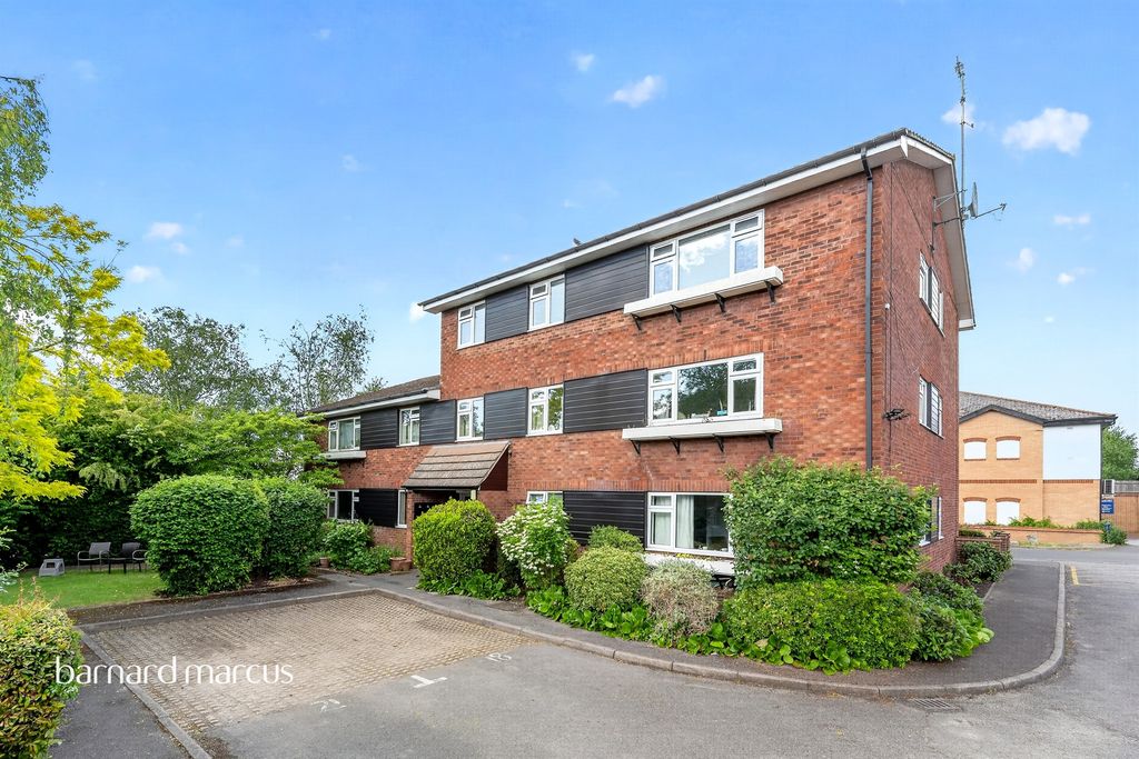 Property photo 1 of 10