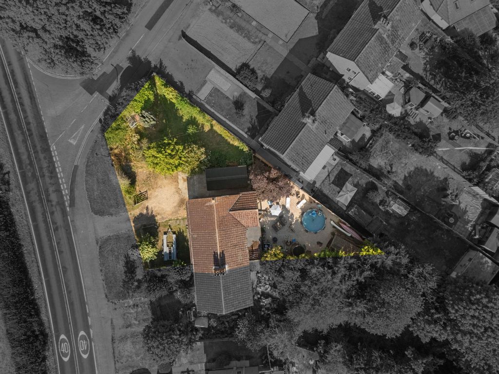 Property photo 2 of 38
