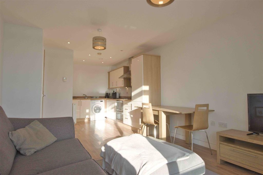 Property photo 2 of 7 Img_7212.Jpg