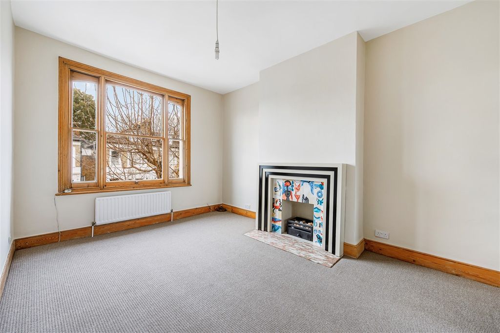 Property photo 1 of 11 Main Picture