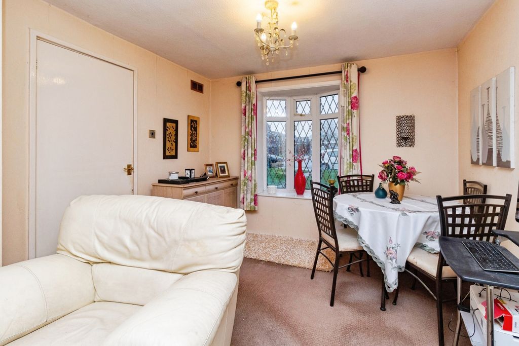 Property photo 2 of 15 Pbox-Img.Jpg