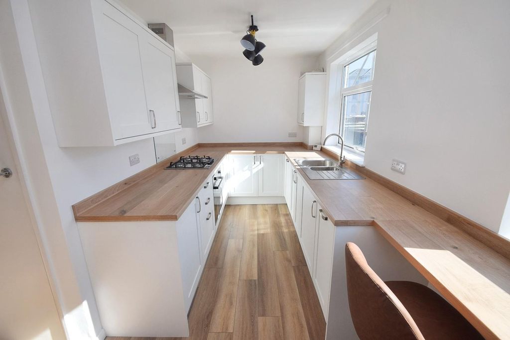 Property photo 2 of 12 Dsc_0005 (2).Jpg