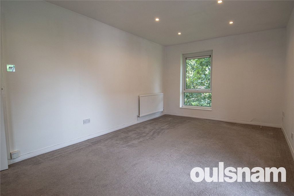 Property photo 3 of 8 Picture No. 01