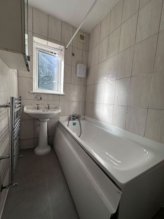Property photo 2 of 12 Whatsapp Image 2026-09-19 At 11.45.00