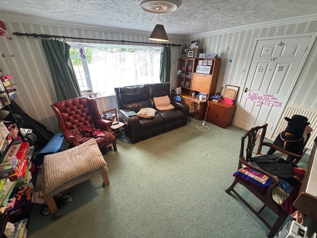 Property photo 3 of 16