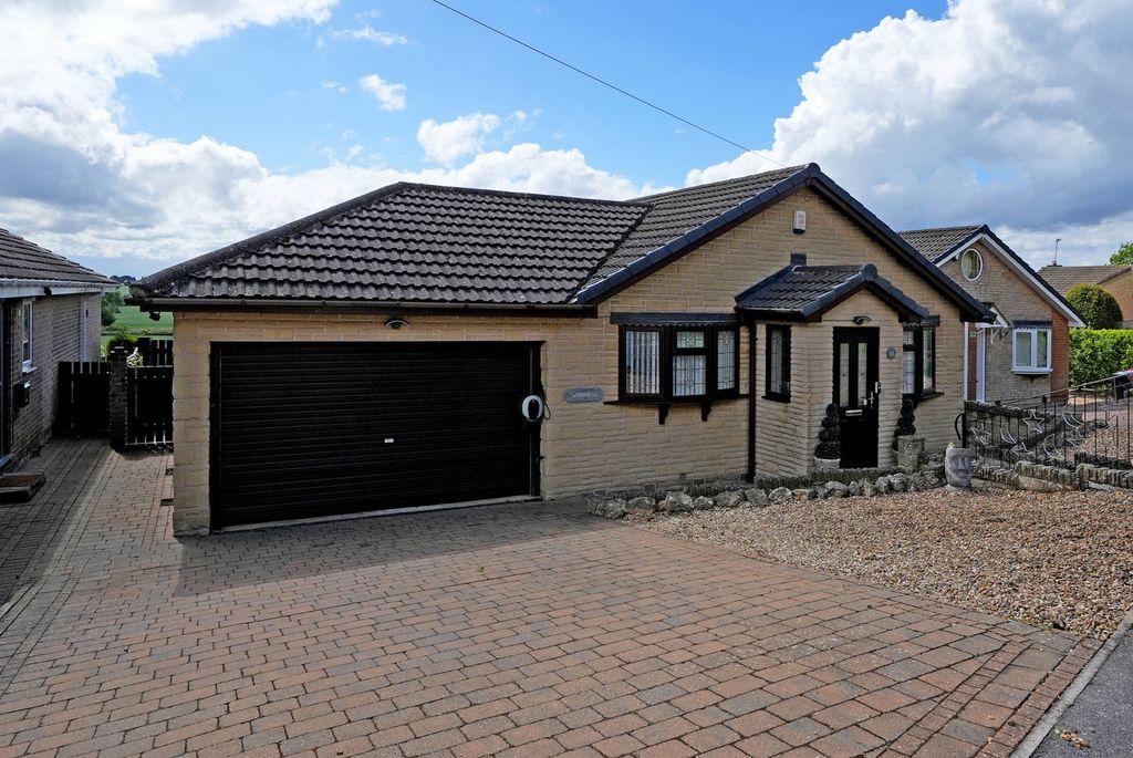 Property photo 2 of 30