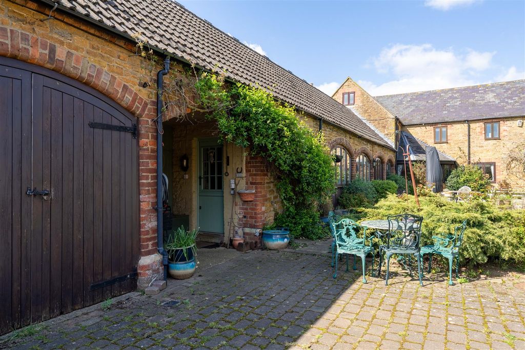 Additional image 34 of 4 bed barn conversion for saleBoughton Grange, Northampton NN2