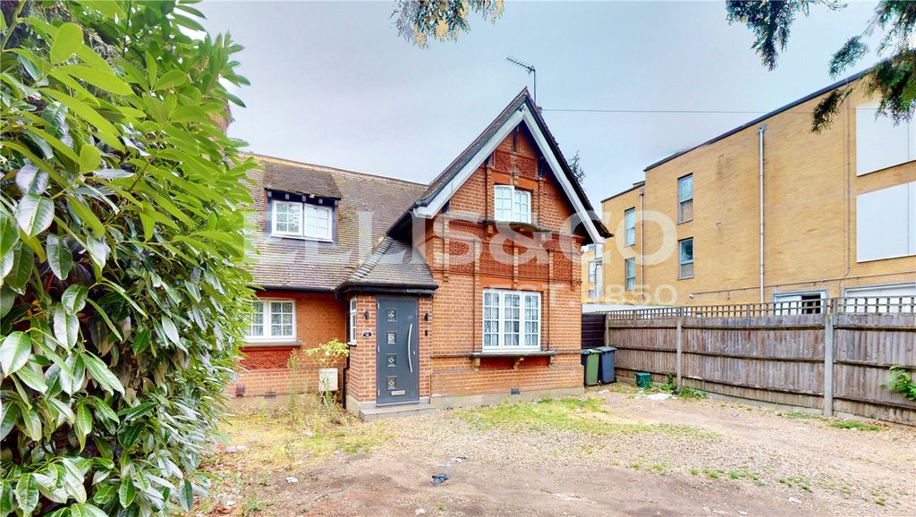 Property photo 2 of 30 Picture No. 12