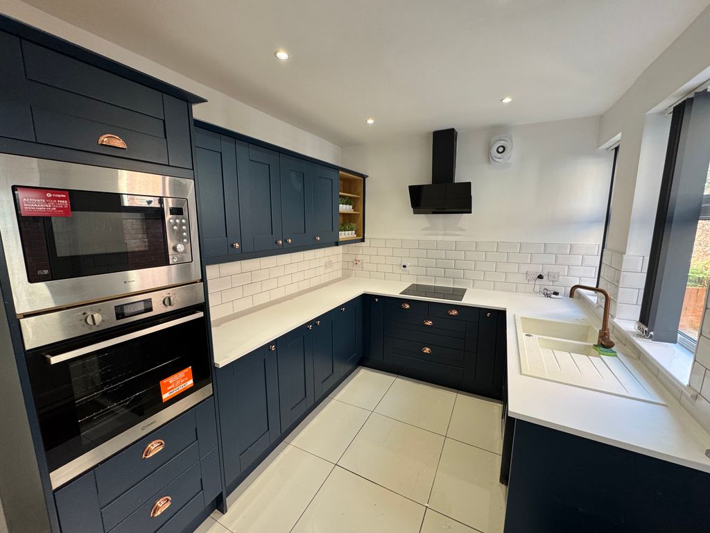 Property photo 2 of 13 Kitchen