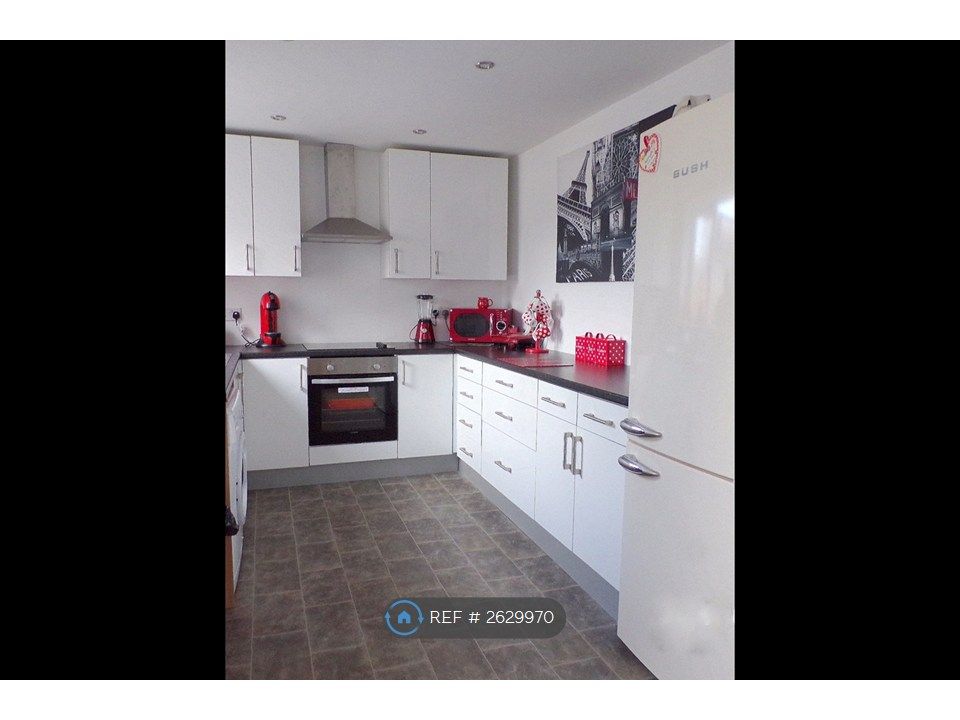 Property photo 2 of 8