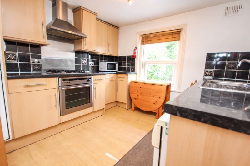 Property photo 2 of 9 Photo 10