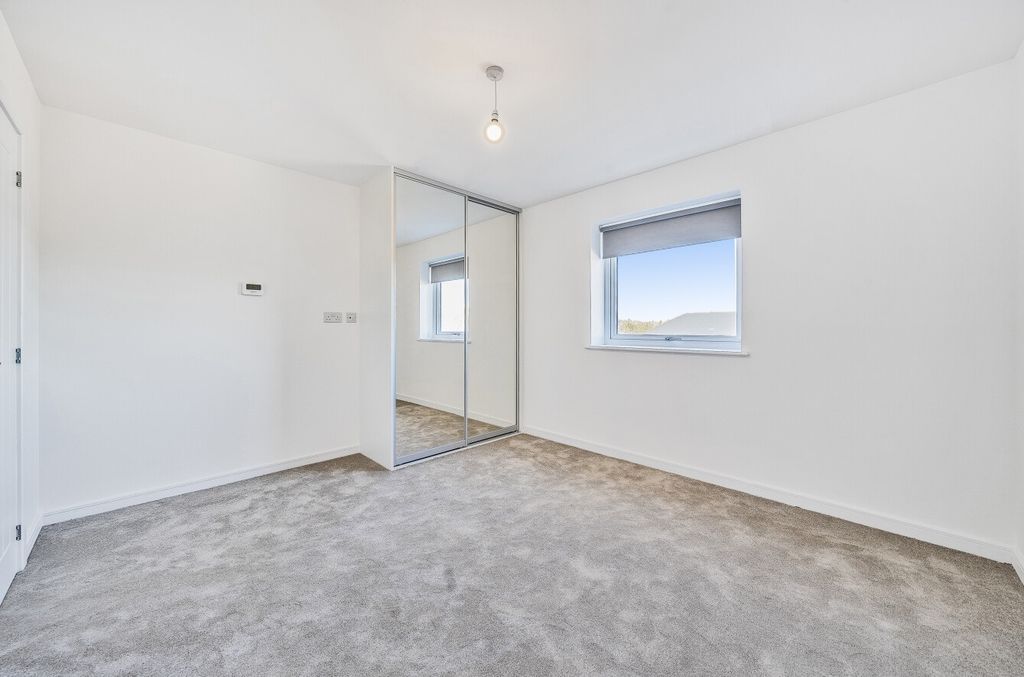 Property photo 3 of 8 Bedroom 2