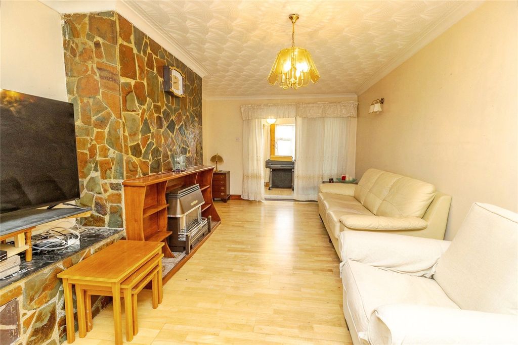 Property photo 3 of 29 Picture No. 03