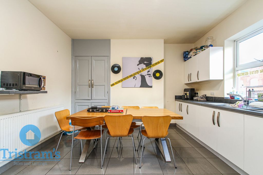 Property photo 3 of 32 Img_9240