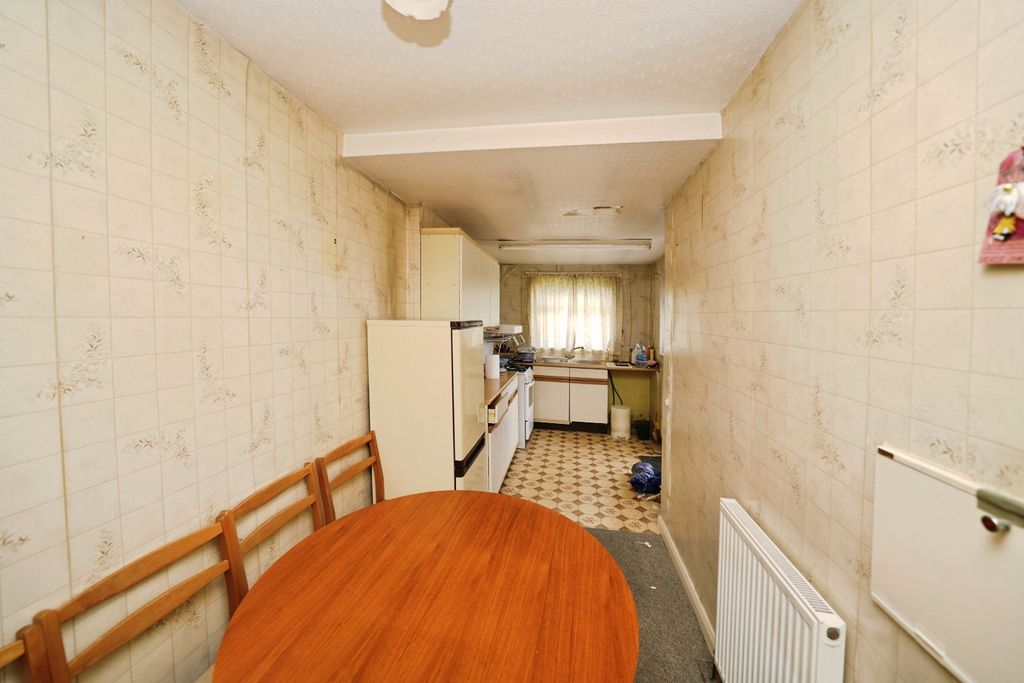Property photo 3 of 11 Pbox-Img.Jpg