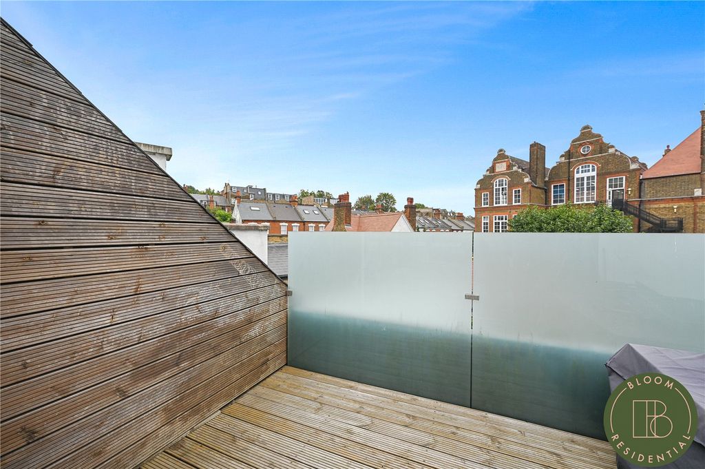 Property photo 3 of 11 Picture No. 11