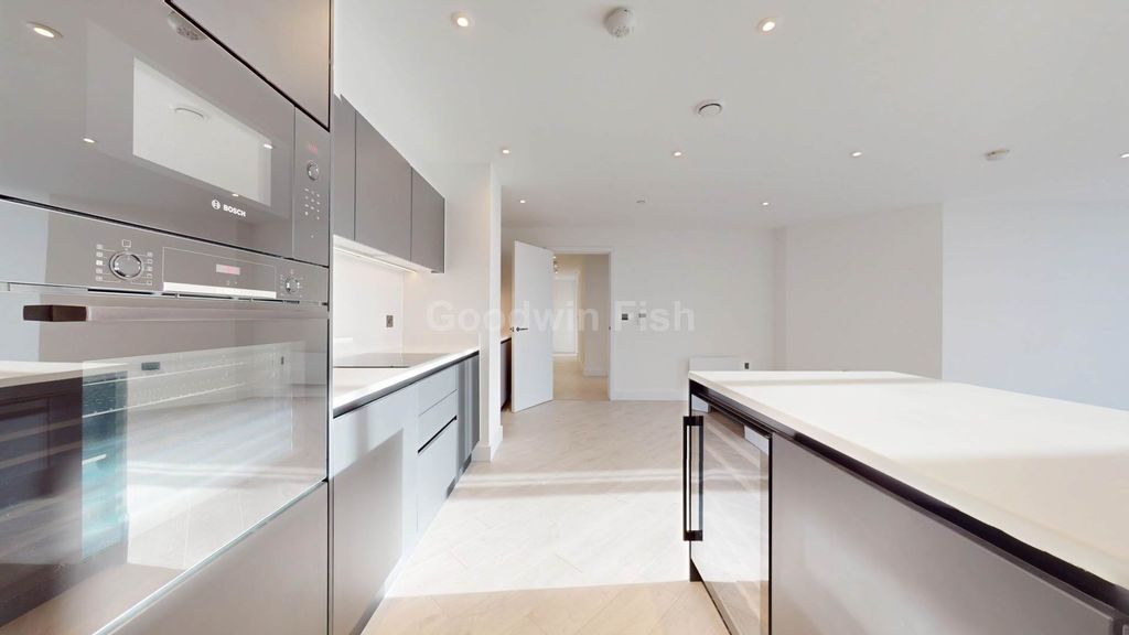 Property photo 3 of 36