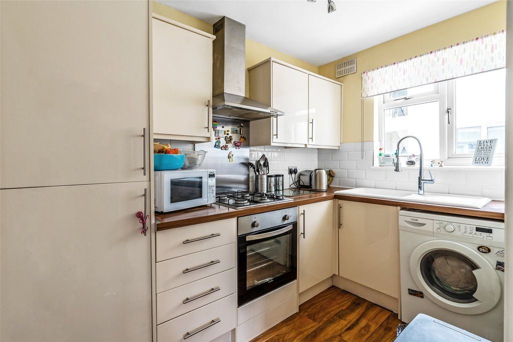 Property photo 3 of 11 Picture No. 04