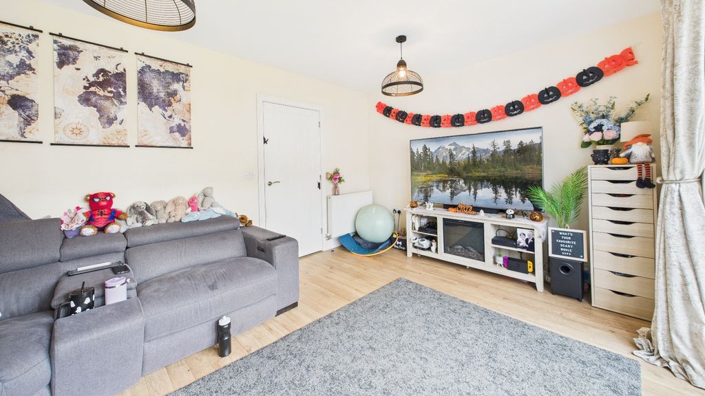 Property photo 3 of 22 46136210