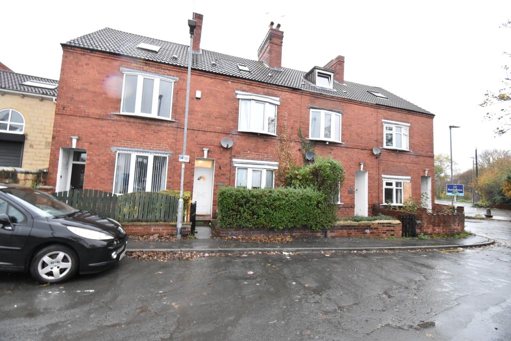 Property photo 1 of 8