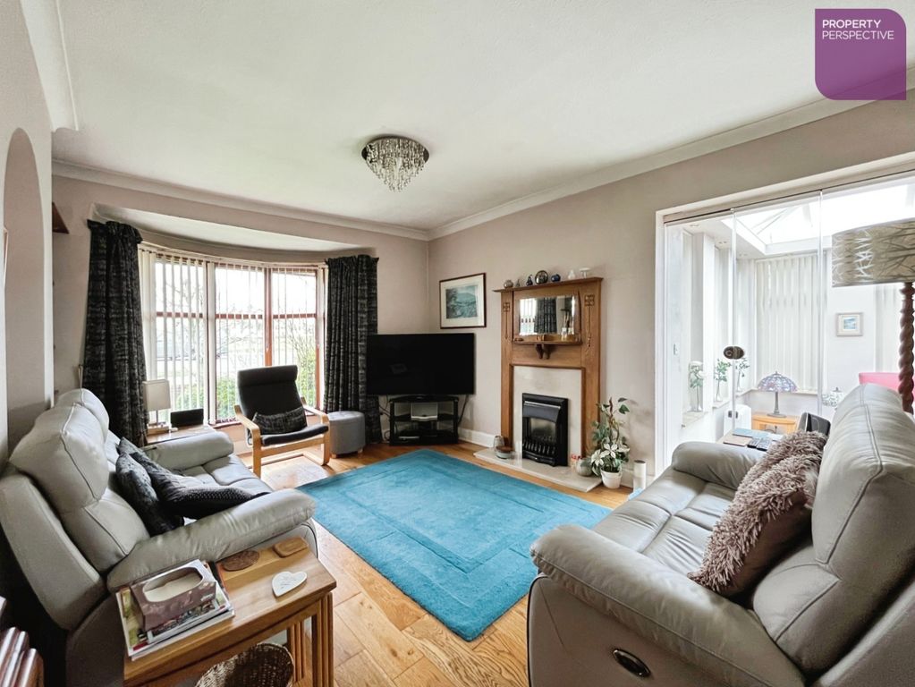 Property photo 2 of 18 Living Room