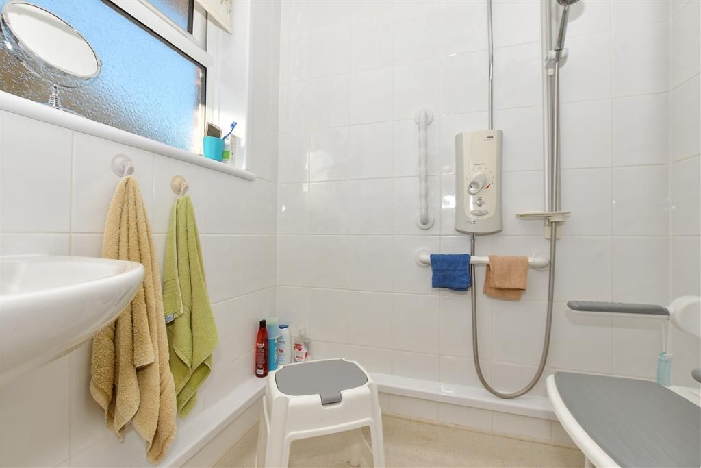 Property photo 2 of 9 Shower Room