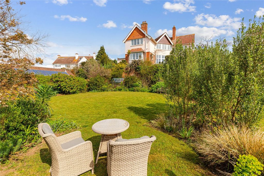 Property photo 2 of 25 Picture No. 62