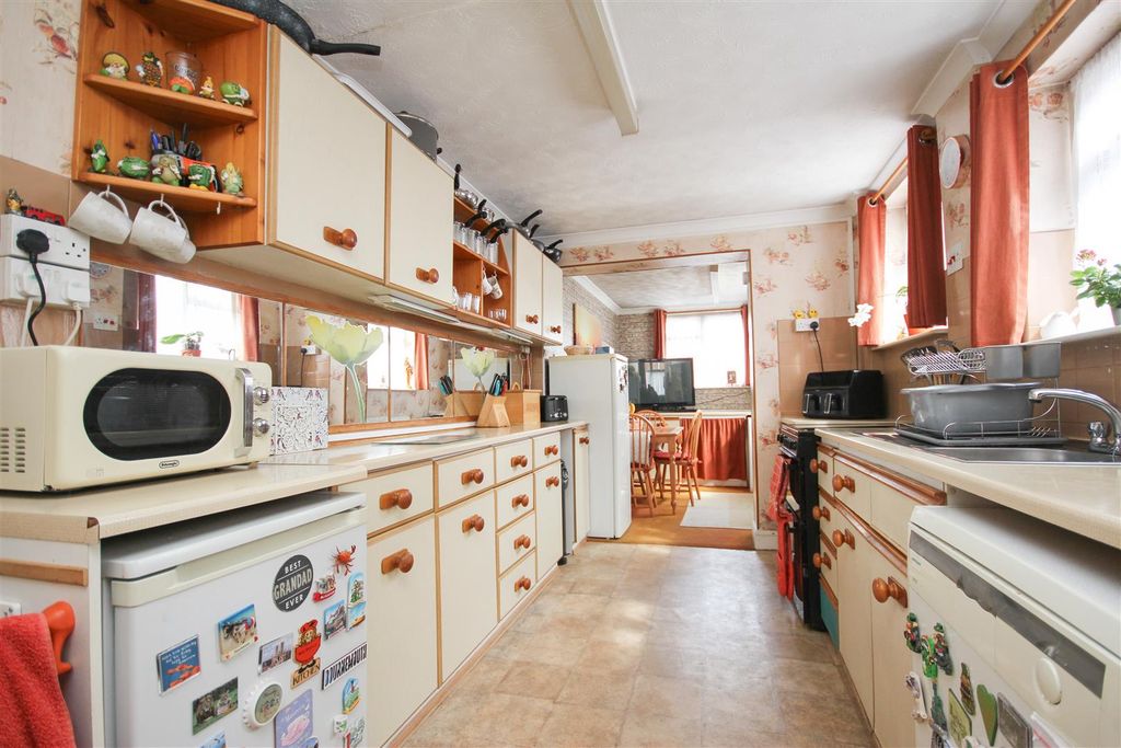 Property photo 3 of 14 K1.Jpg