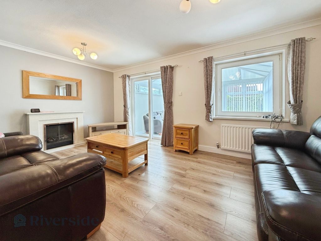 Property photo 2 of 15 Pbox-Img.Jpg