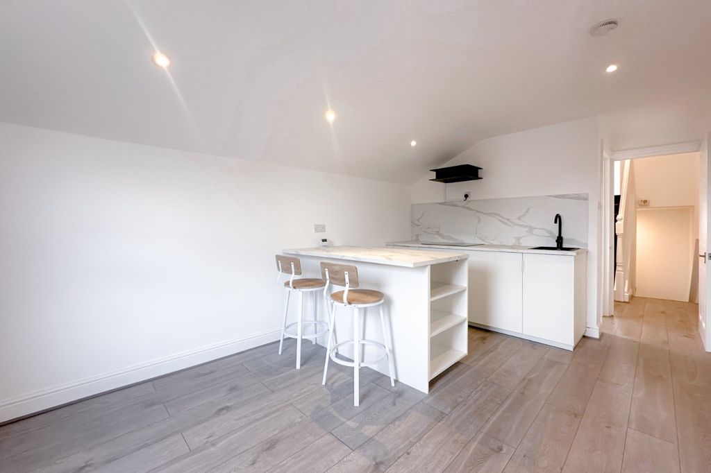 Property photo 1 of 15 Picture No. 64