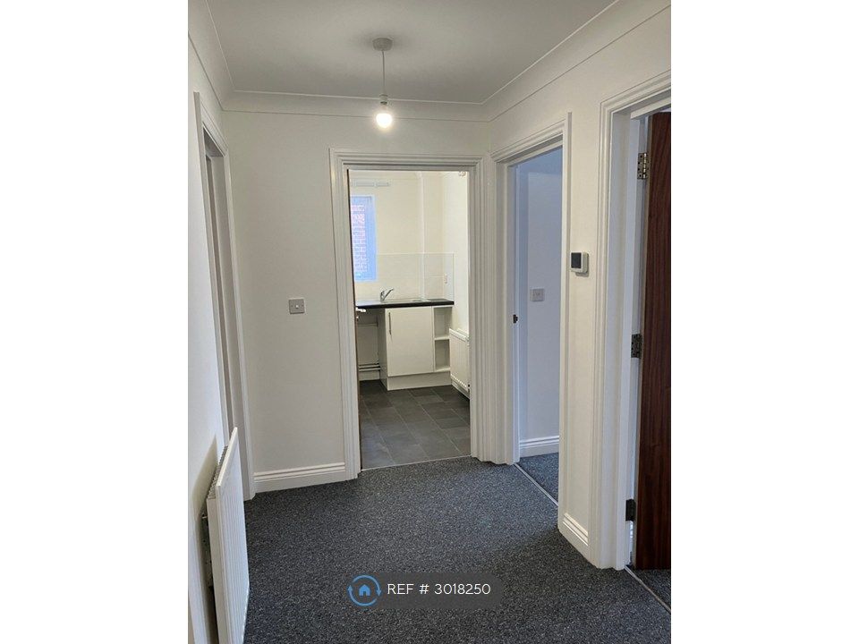 Property photo 2 of 26