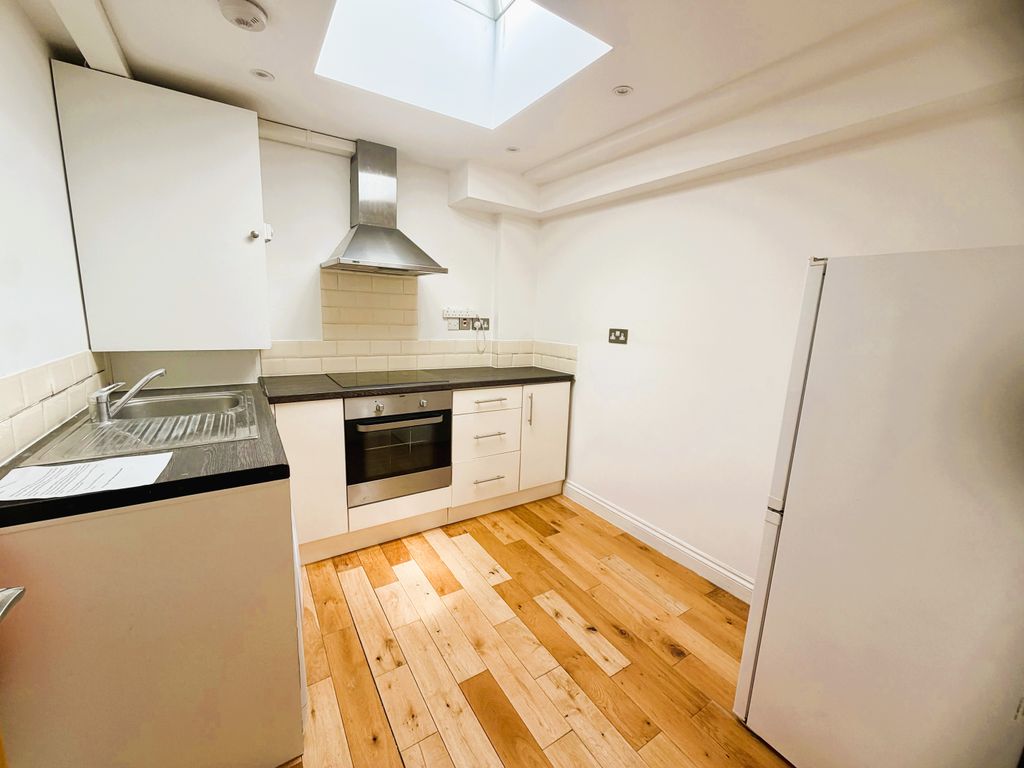 Property photo 1 of 3