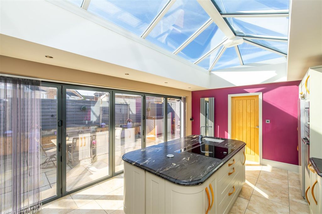 Property photo 2 of 23 Open Plan Living
