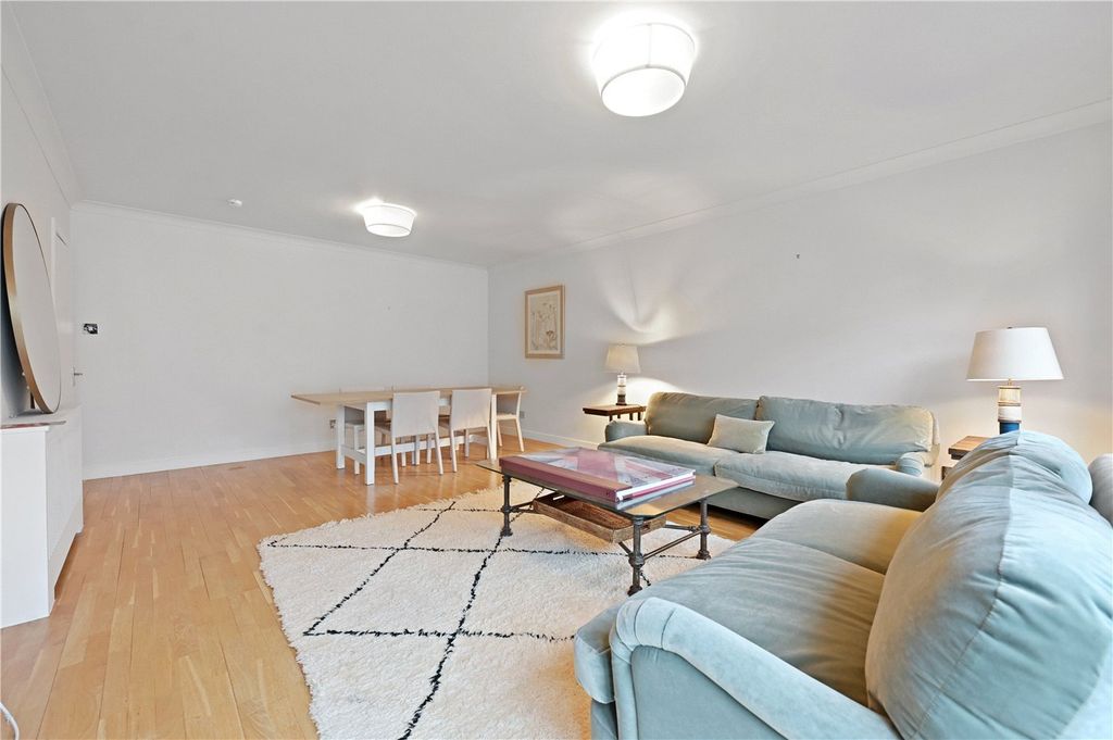 Property photo 3 of 9 Picture No. 27