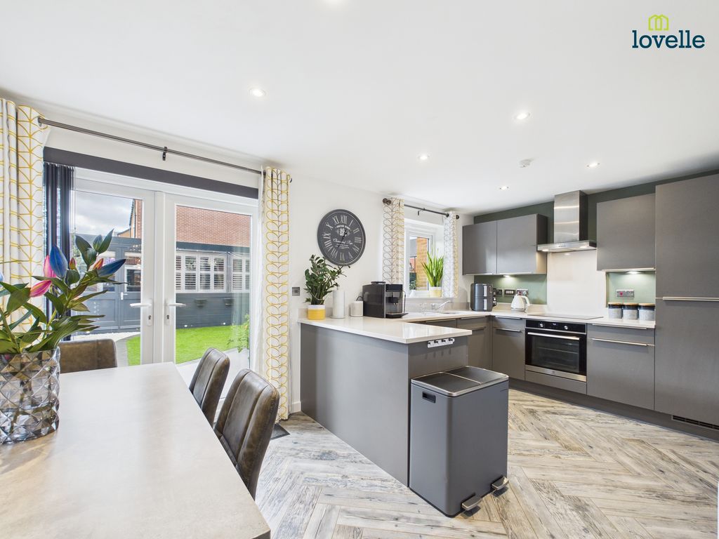 Property photo 1 of 28