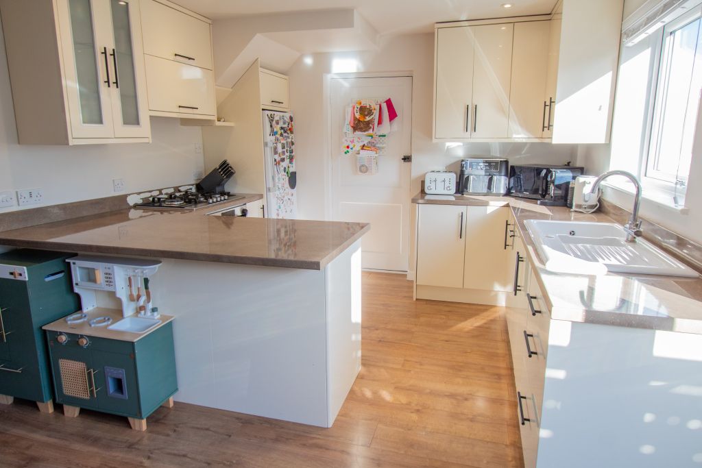 Property photo 2 of 13