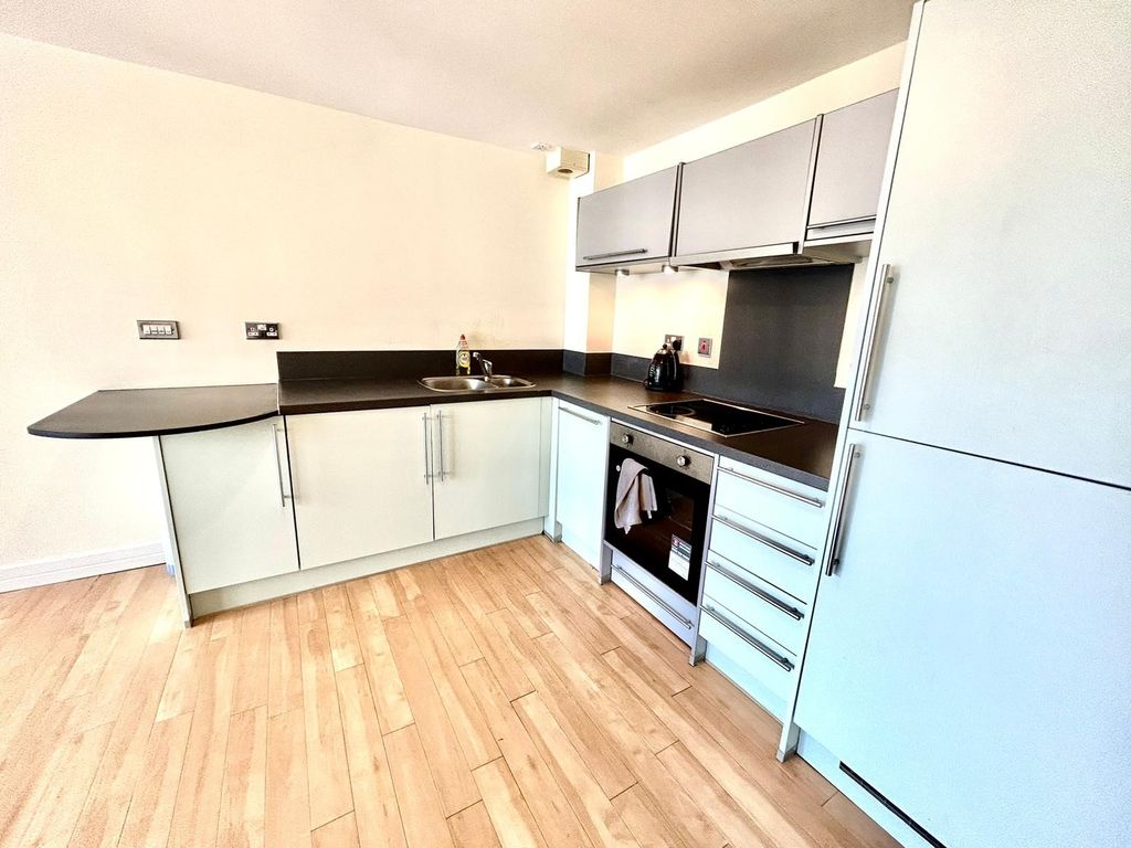 Property photo 2 of 9