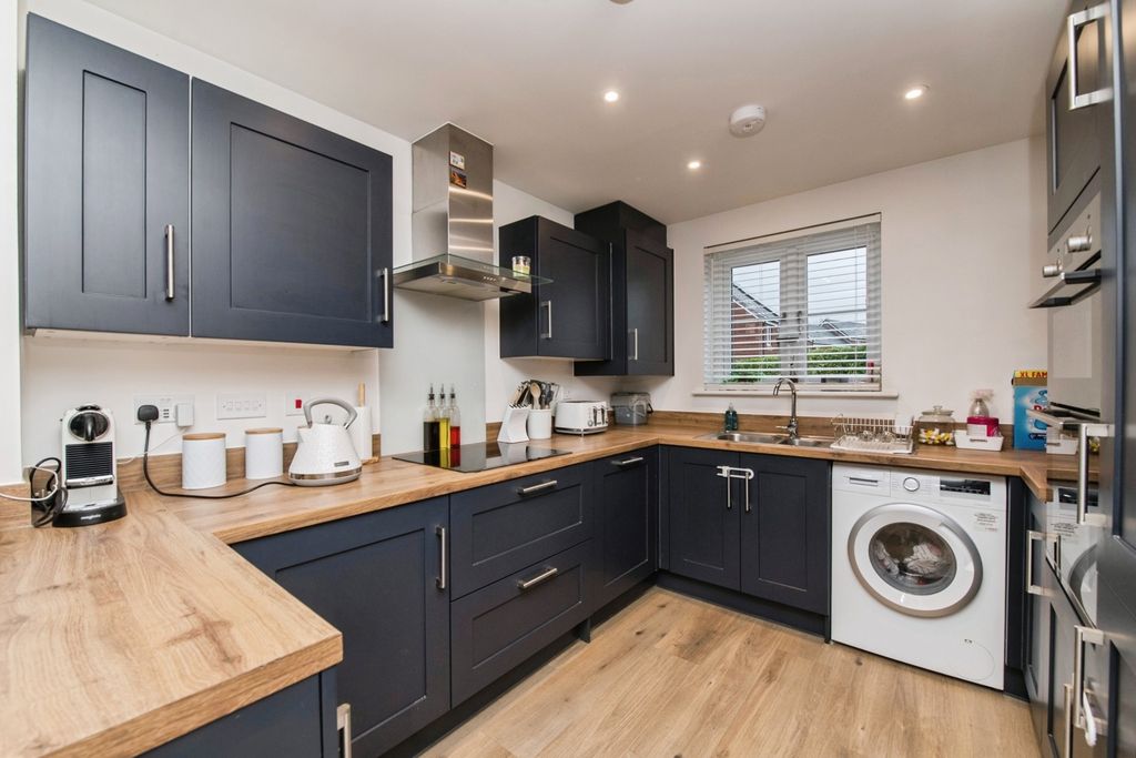 Property photo 2 of 20 Pbox-Img.Jpg